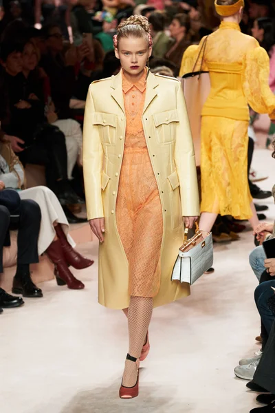 Look 47